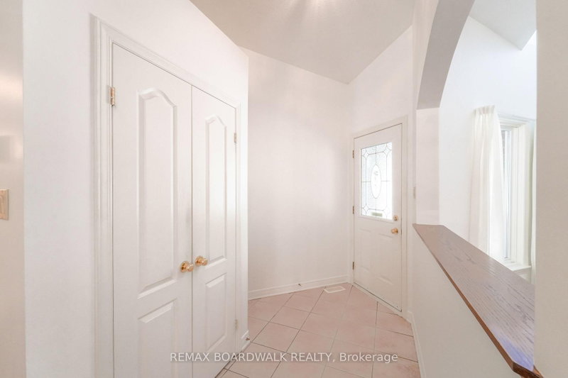 3 Coulson Crt photo 5