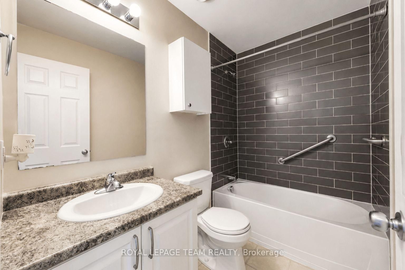 366 Wood Acres Grove • #i • Ottawa, ON photo 19