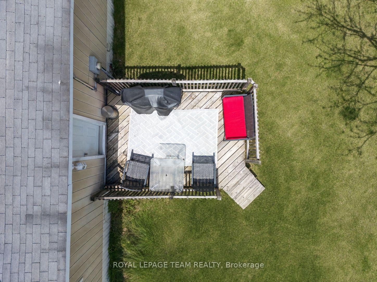 40 Timothy Drive • McNab/Braeside, ON photo 2
