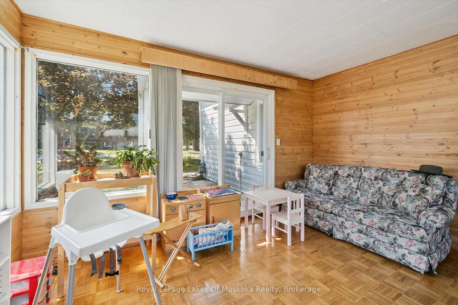 190 W Winewood Avenue • Gravenhurst, ON photo 21