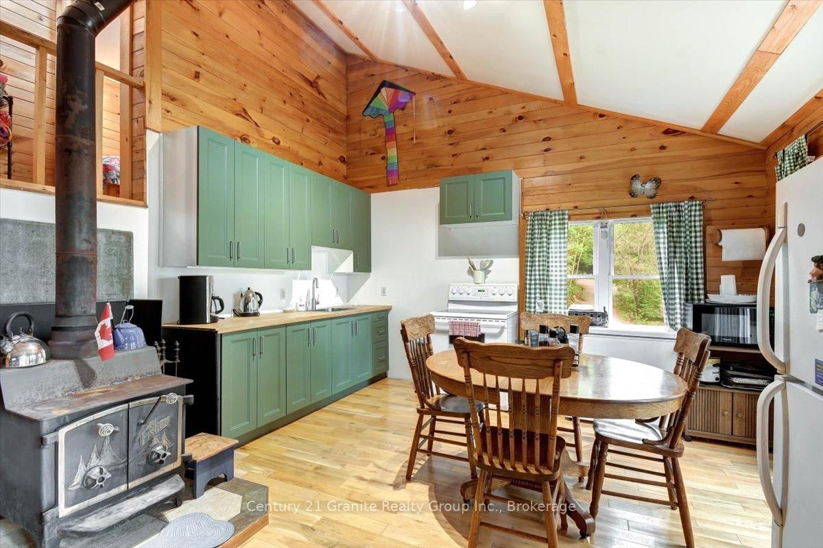 91 Ups & Downs Lane • South Algonquin, ON photo 7