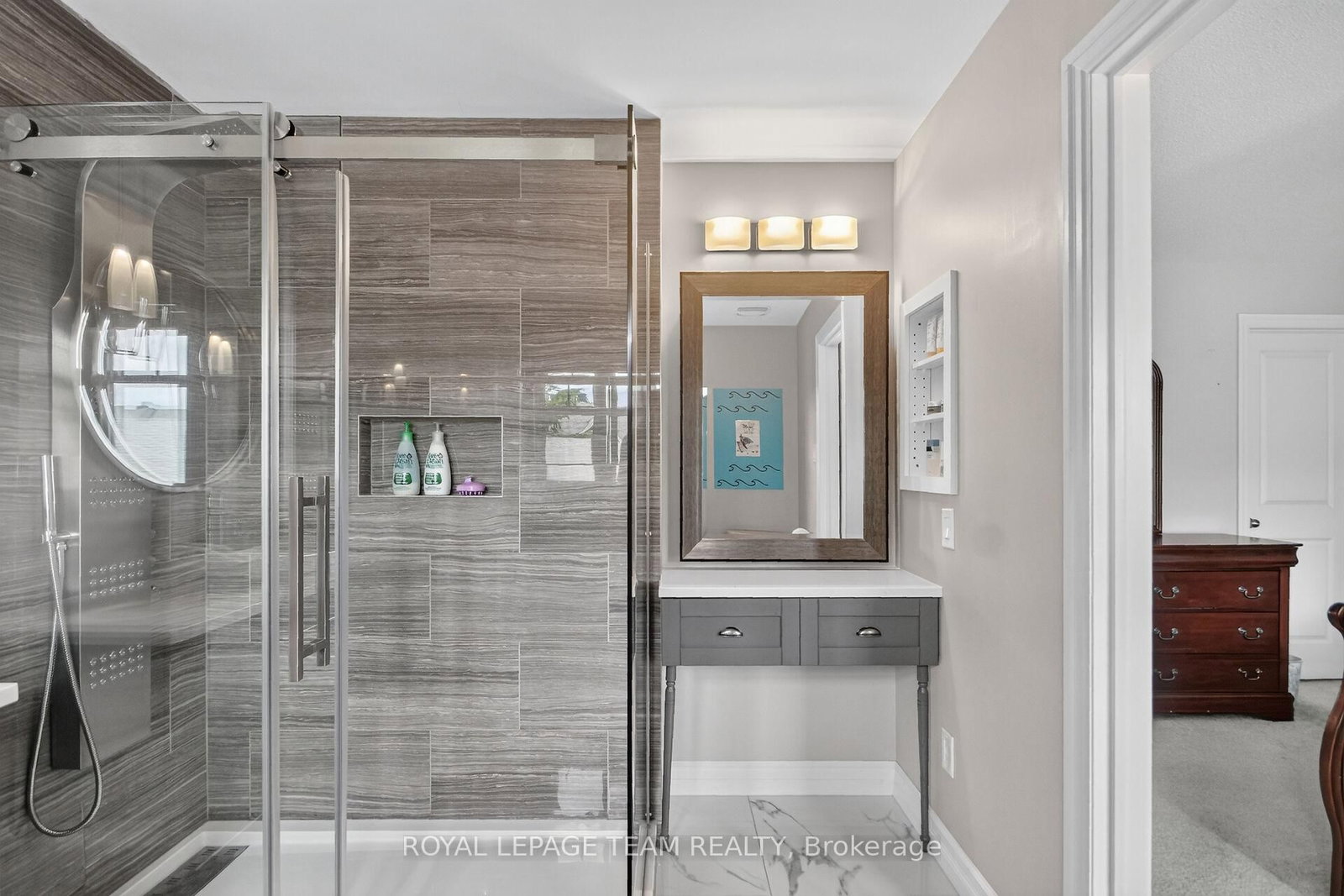 111 Hawkeswood Drive • Ottawa, ON photo 21