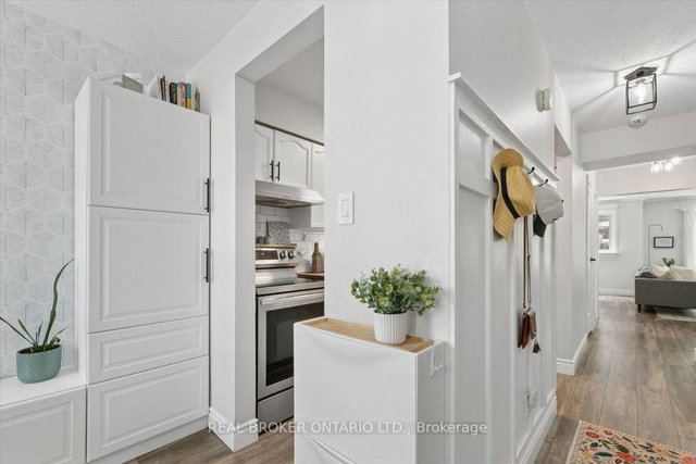 10 - 180 Highland Crescent