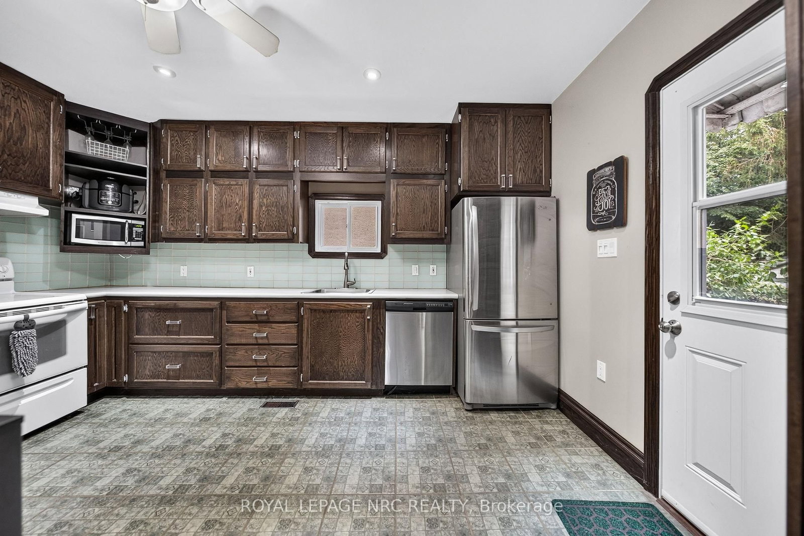 88 Chaplin Avenue • St. Catharines, ON photo 15
