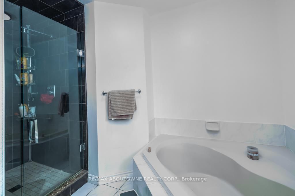 14 SABLE Drive • Hamilton, ON photo 37