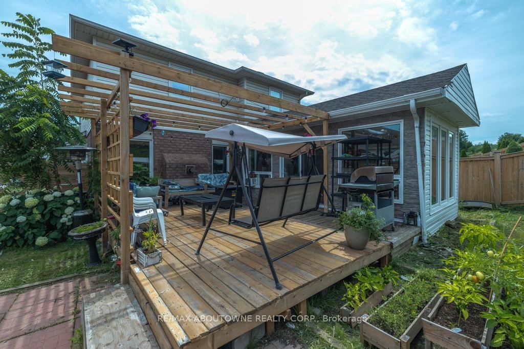 14 SABLE Drive • Hamilton, ON photo 7