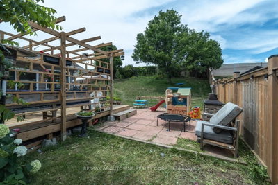 14 SABLE Drive • Hamilton, ON photo 9