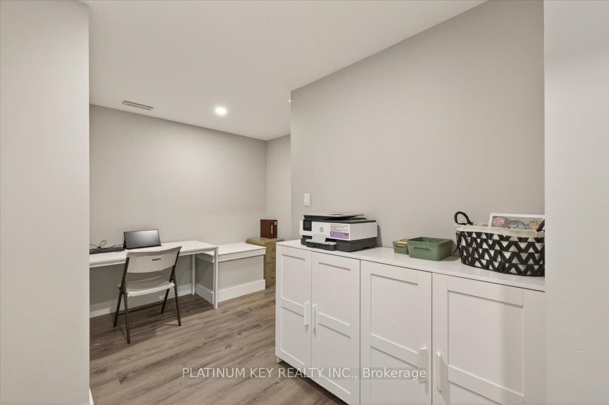 54 Mcneil Street • Strathroy-Caradoc, ON photo 22