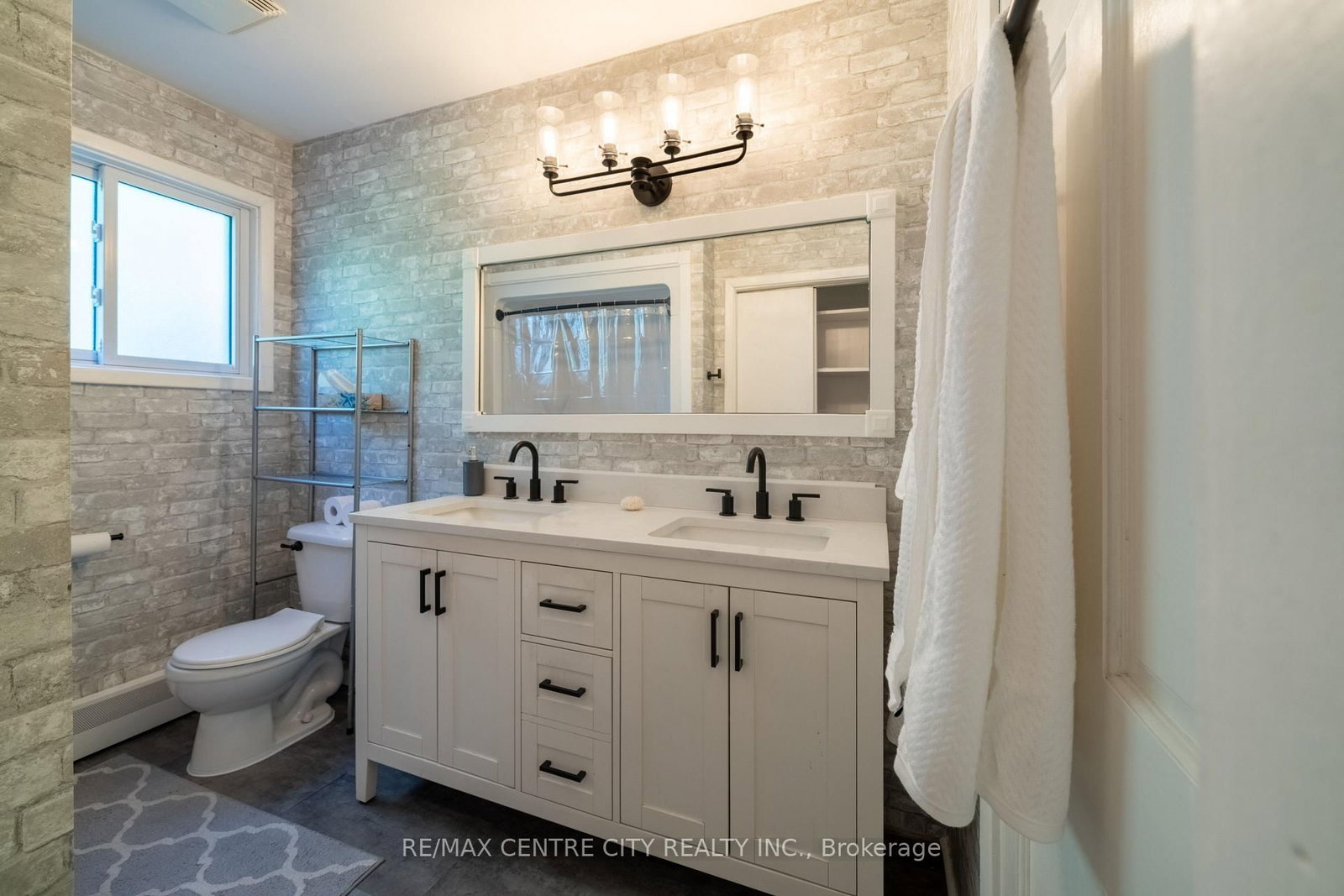 245 Dominion Street • Strathroy-Caradoc, ON photo 19