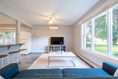 245 Dominion Street • Strathroy-Caradoc, ON photo 8