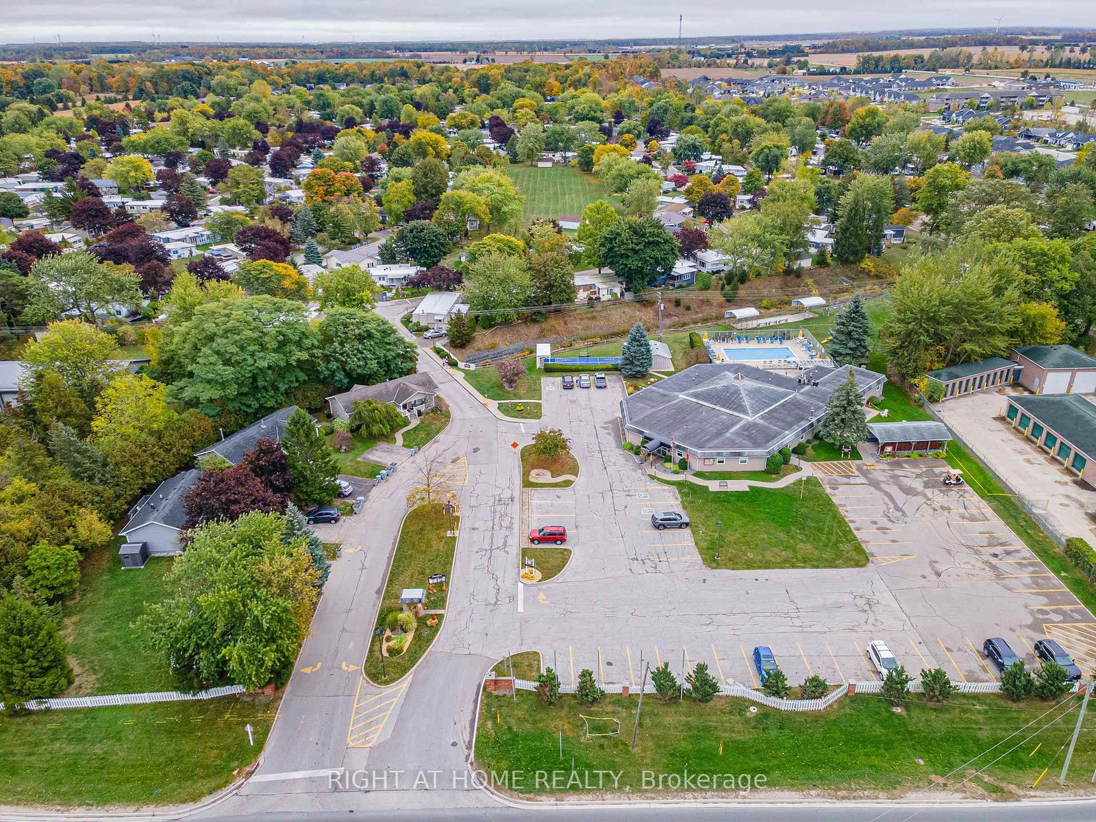 264 Highland Springs • South Huron, ON photo 29