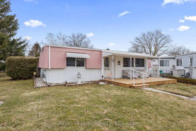 264 Highland Springs • South Huron, ON photo 4