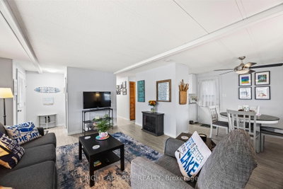 264 Highland Springs • South Huron, ON photo 8