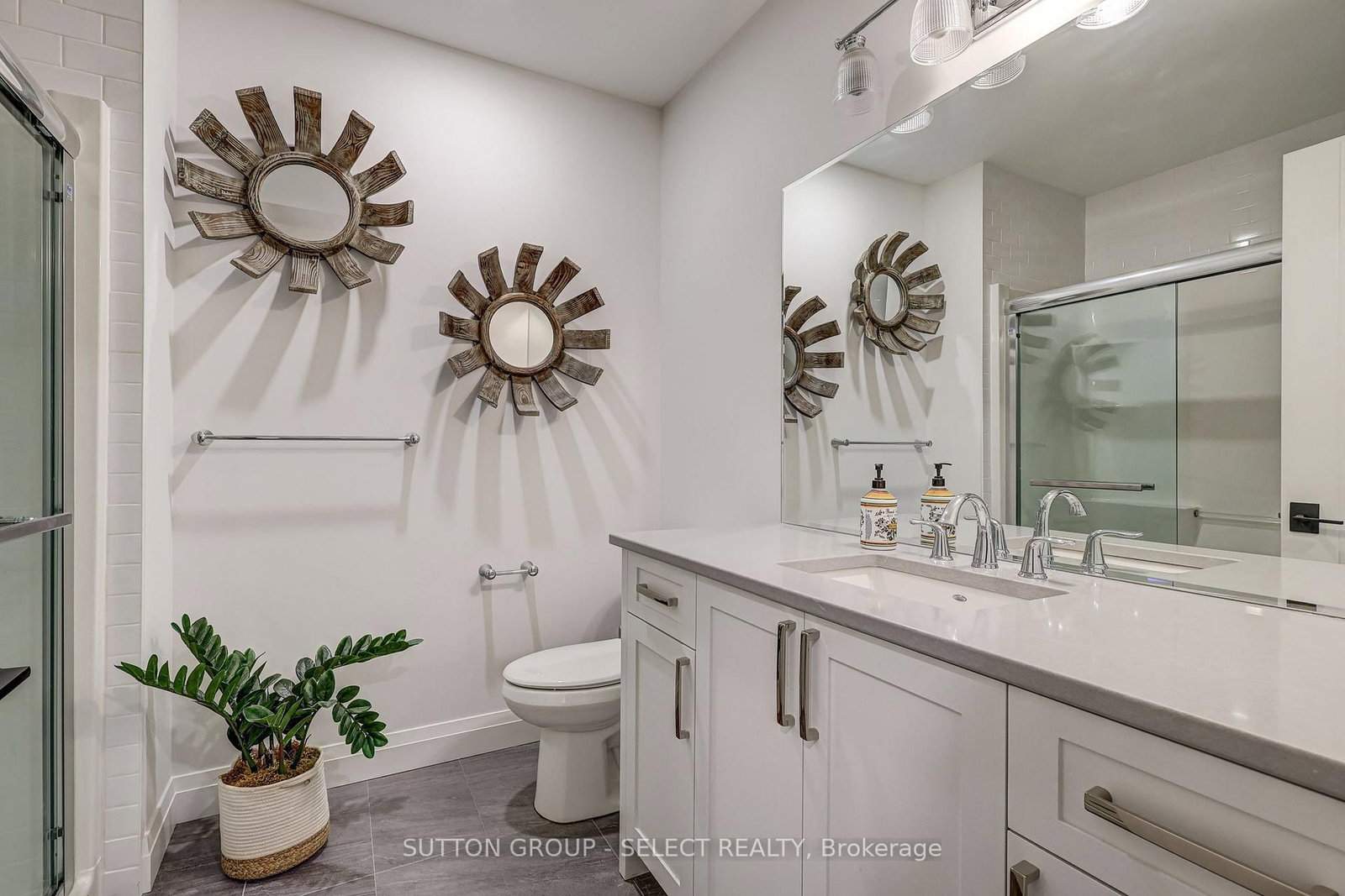 2397 MEADOWLANDS Way • London North, ON photo 31
