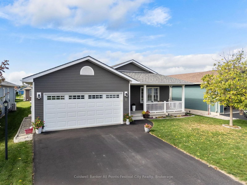 11 Windward Way N