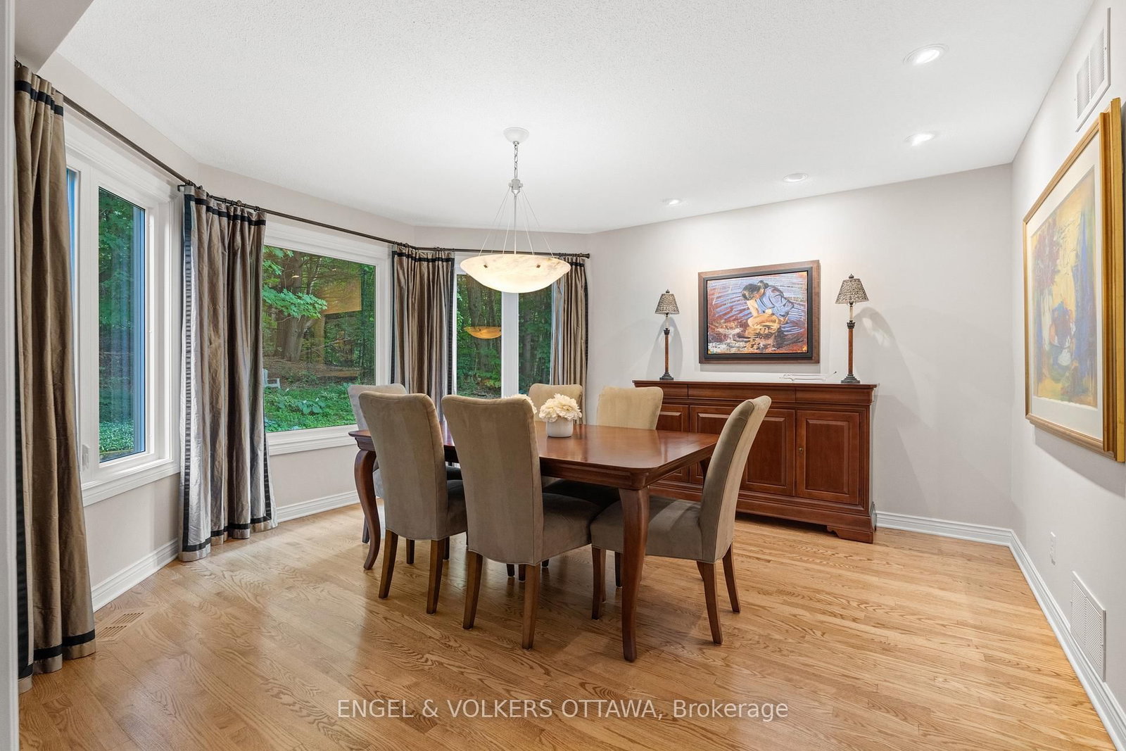 5596 Scobie Crescent • Ottawa, ON photo 10