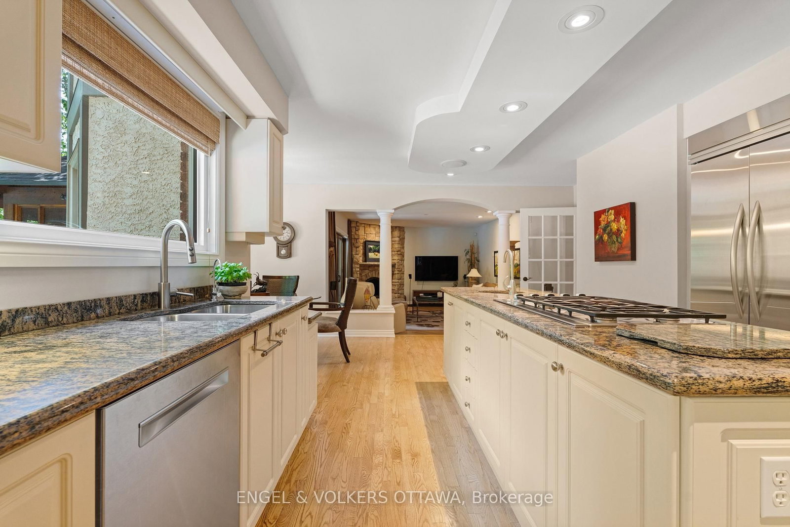 5596 Scobie Crescent • Ottawa, ON photo 15