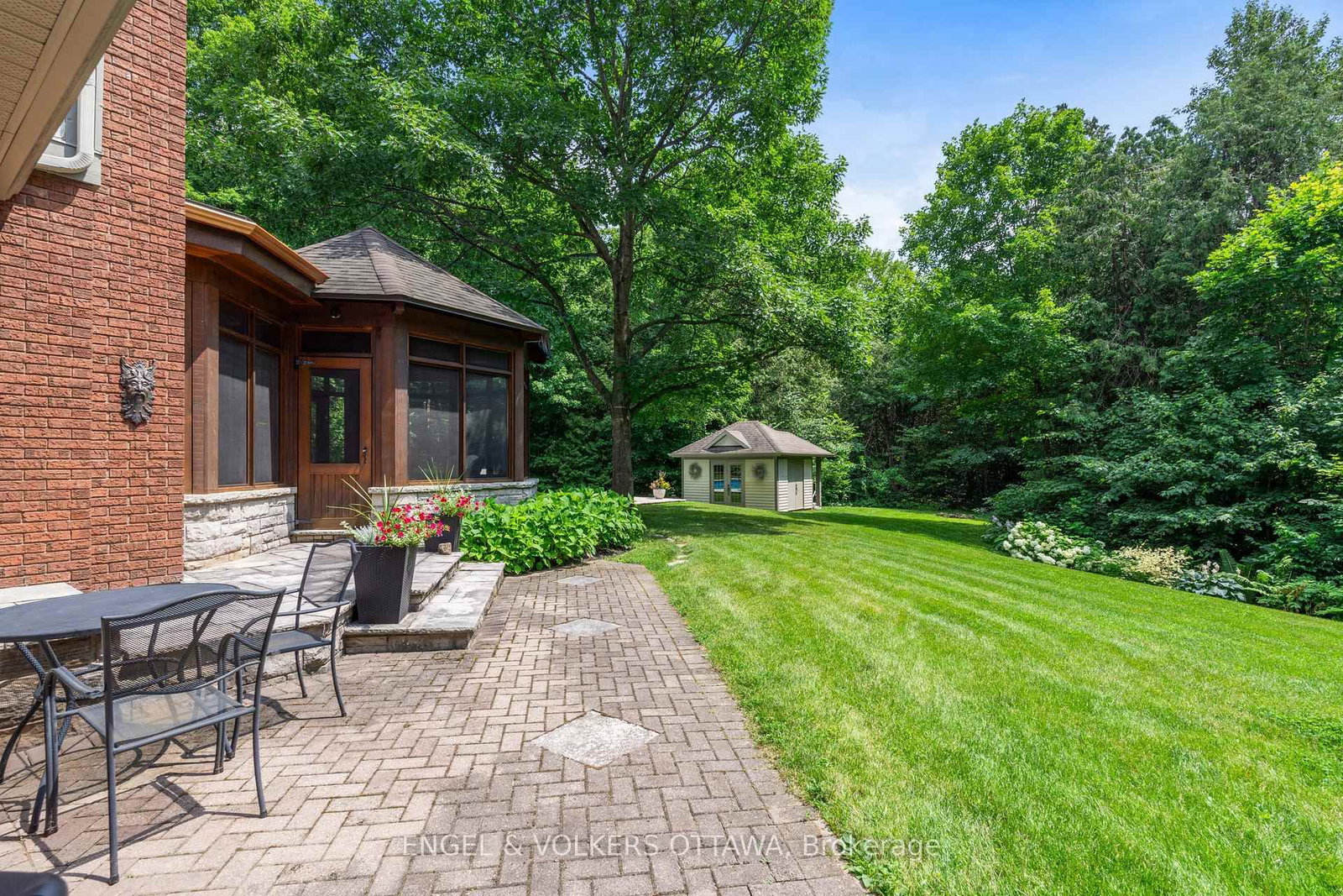 5596 Scobie Crescent • Ottawa, ON photo 42
