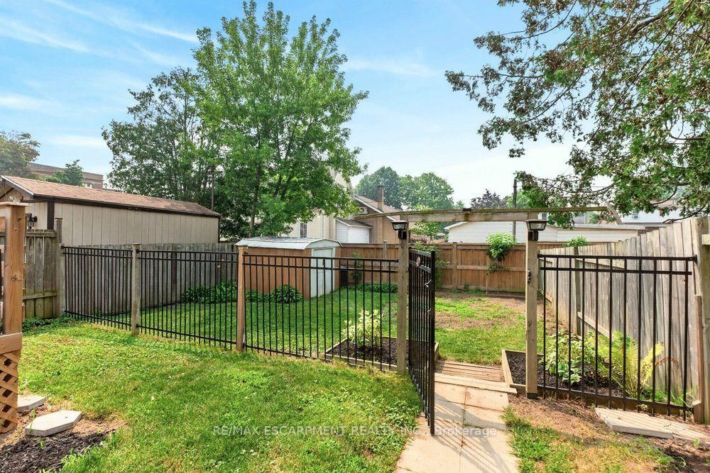 253 Marlborough Street • Brantford, ON photo 18