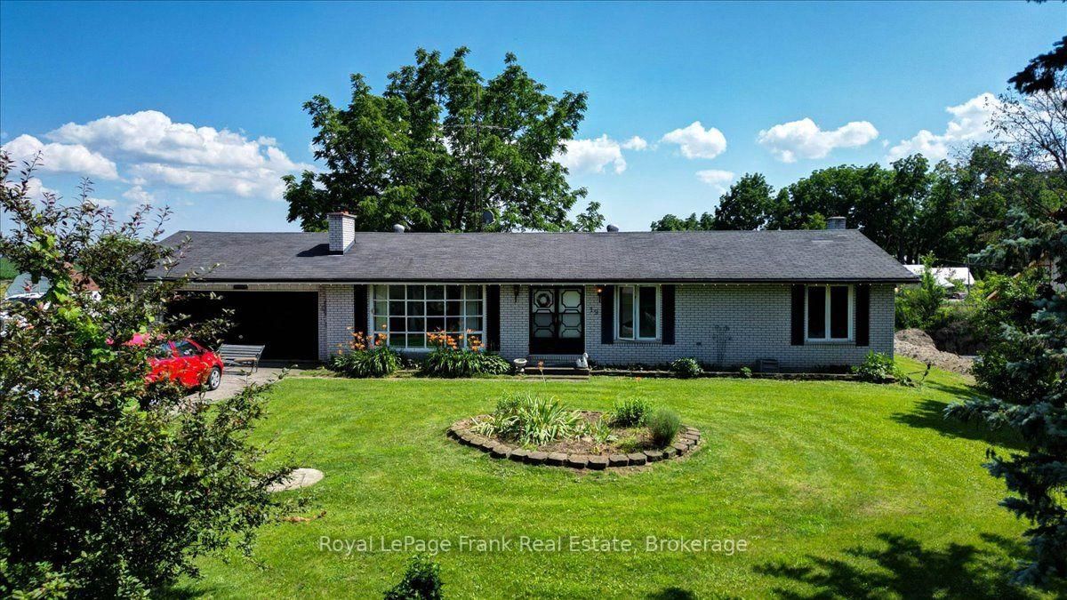19 County Rd 2 • Otonabee-South Monaghan, ON photo 2
