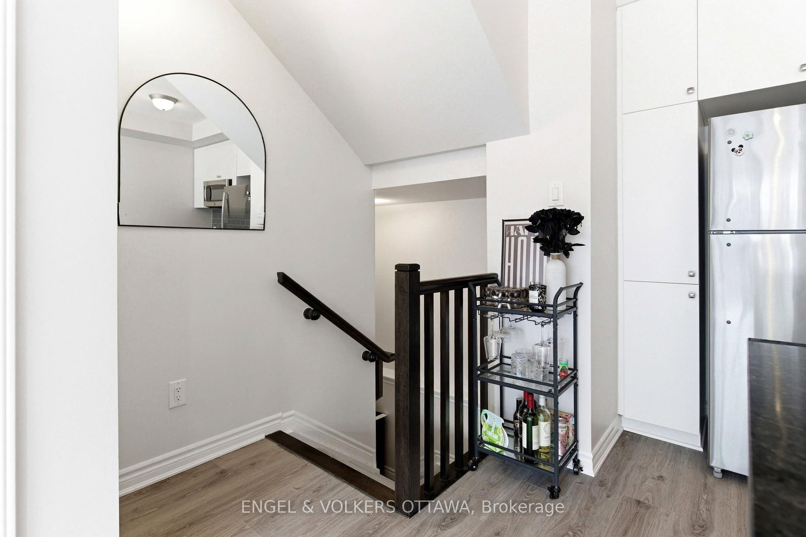 808 Kiniw Private • Ottawa, ON photo 11