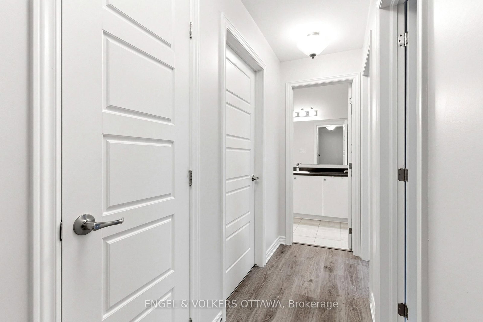 808 Kiniw Private • Ottawa, ON photo 18