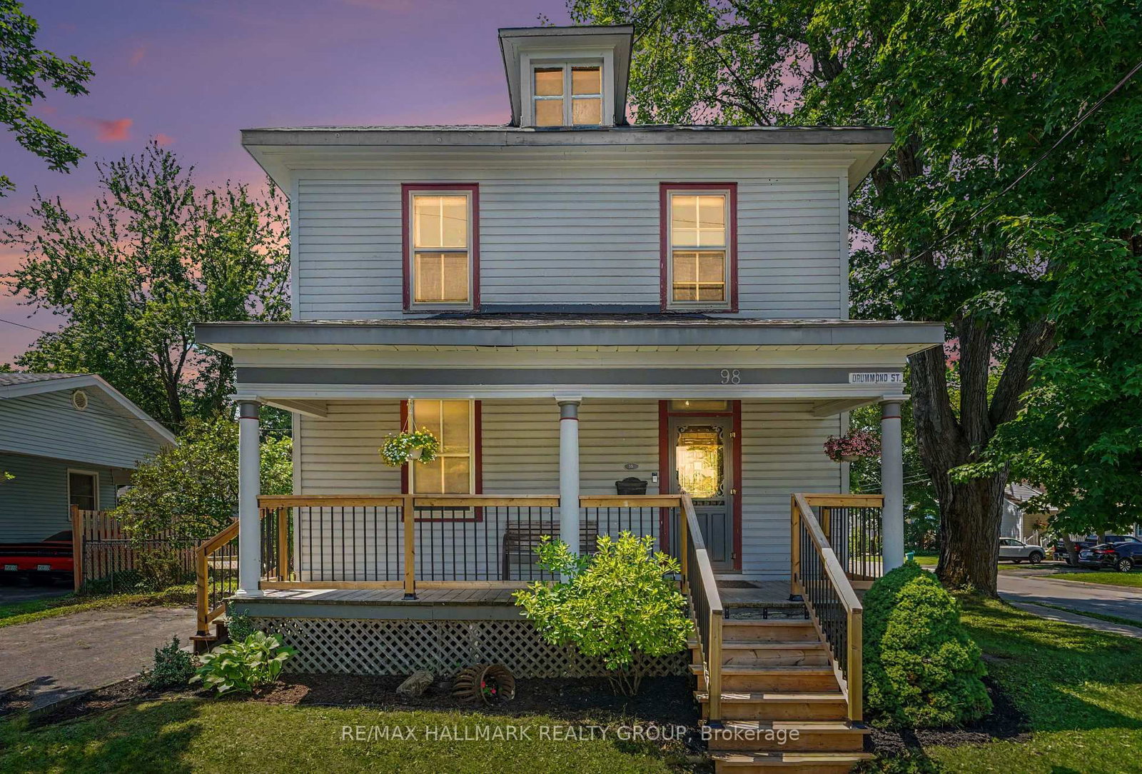 98 Drummond Street E • Perth, ON photo 4