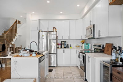 645 Rathburn Lane • Ottawa, ON photo 9