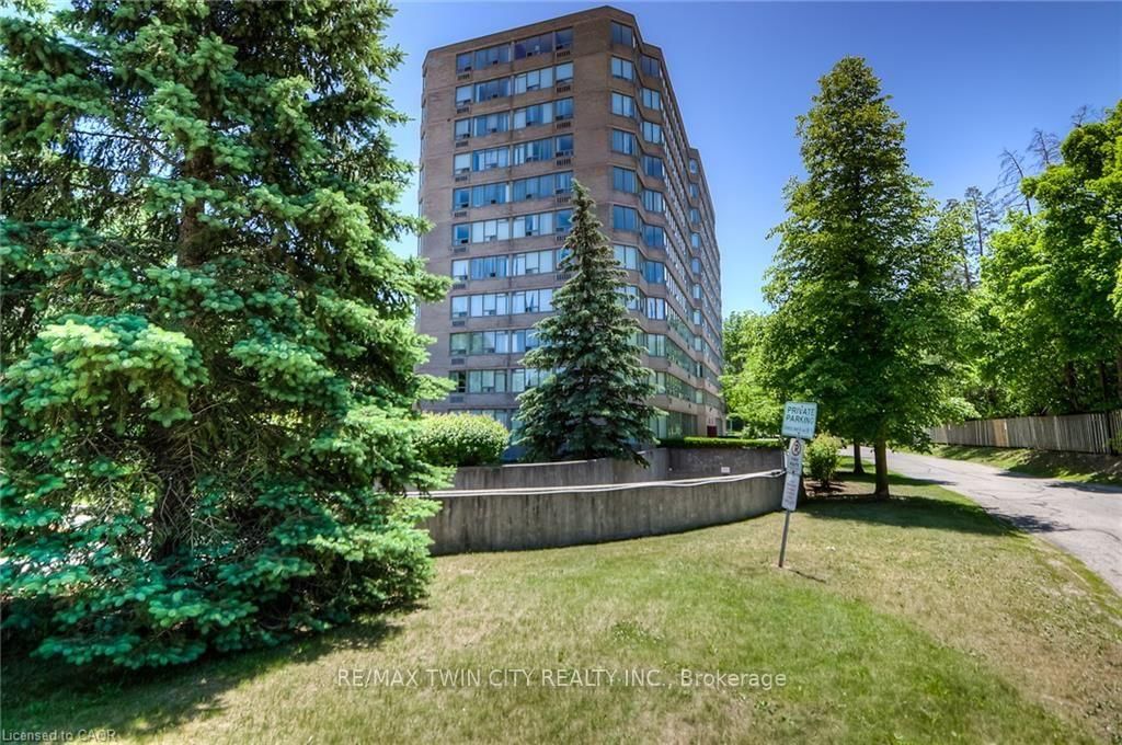 3227 E KING Street • #409 • Kitchener, ON photo 30