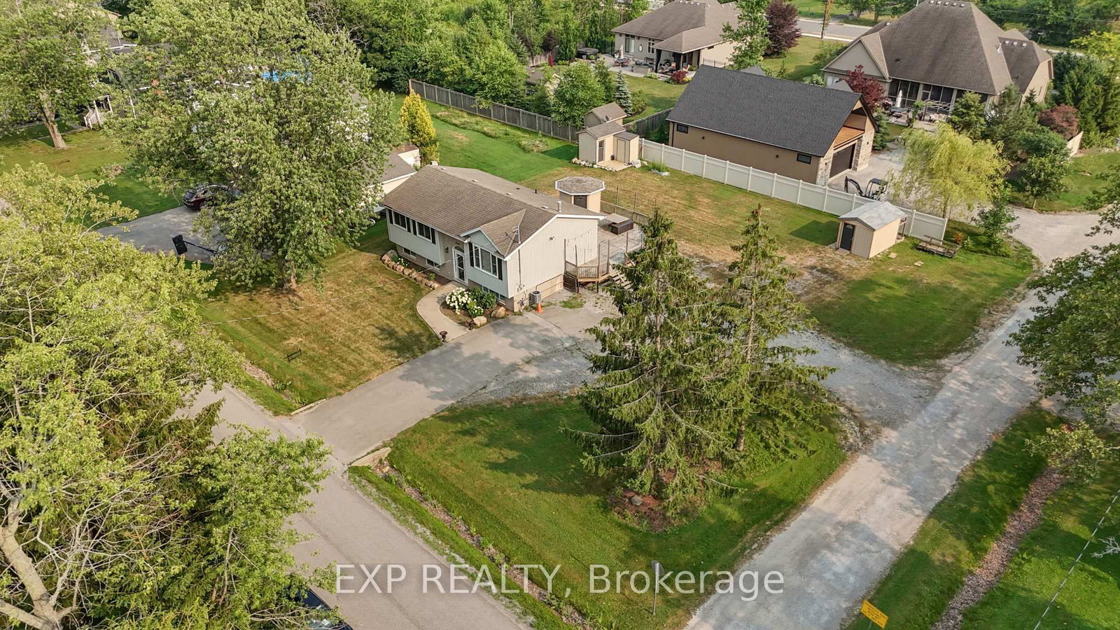 3209 YOUNG Avenue • Fort Erie, ON photo 1