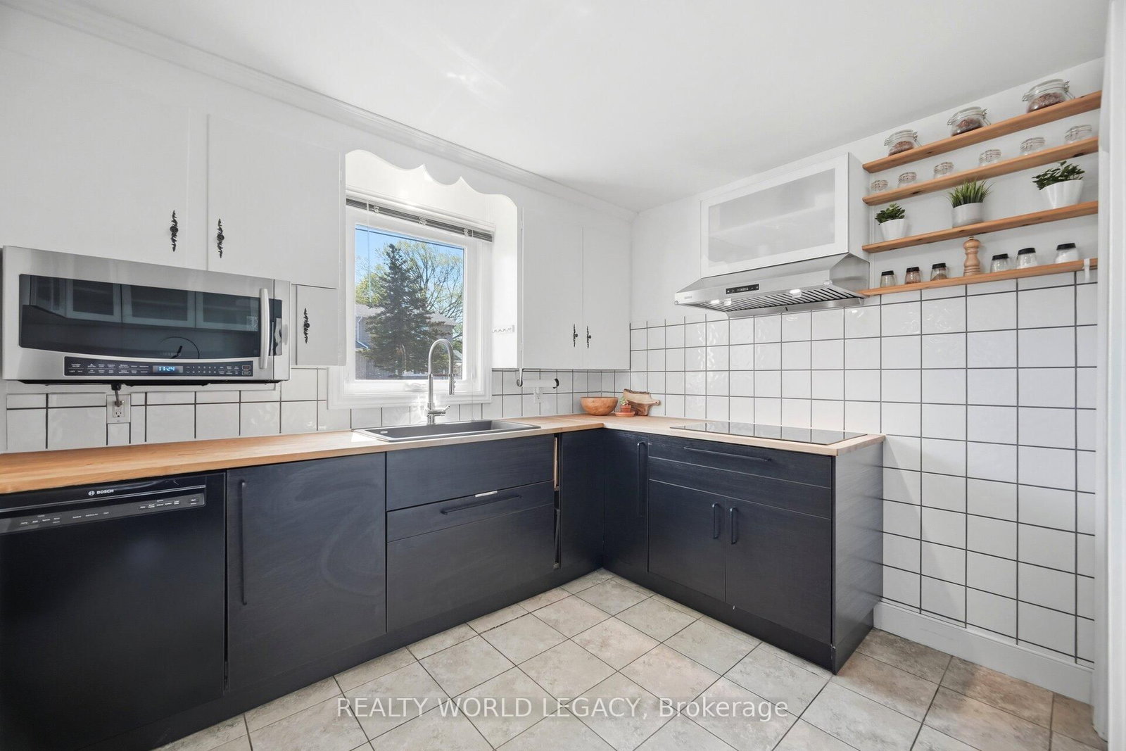 94 Clarendon Avenue • Hamilton, ON photo 14