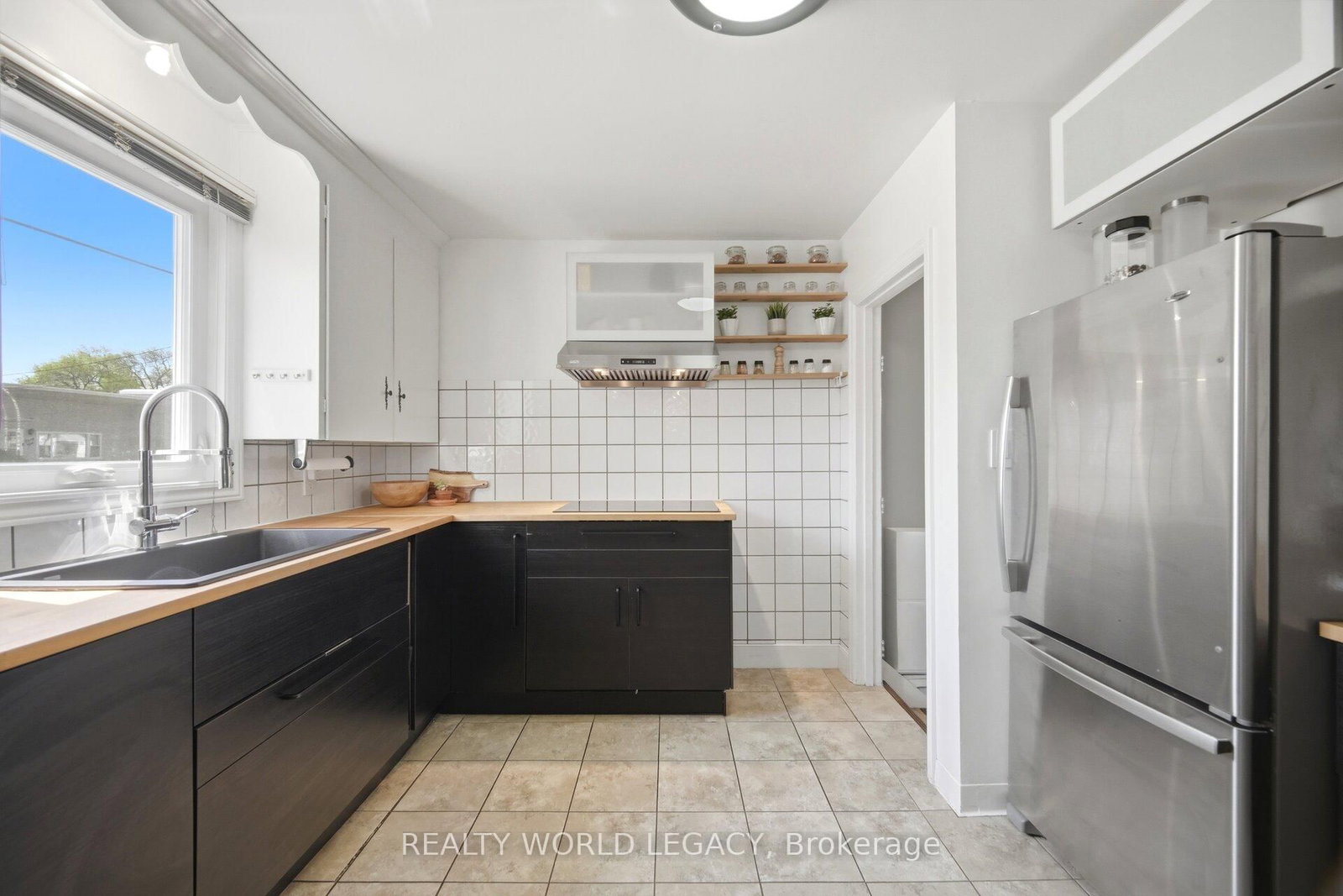 94 Clarendon Avenue • Hamilton, ON photo 15