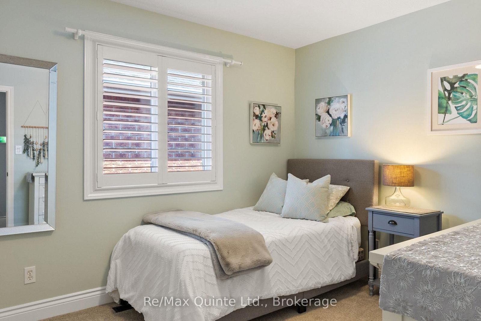 15 Spruce Gardens • Belleville, ON photo 28