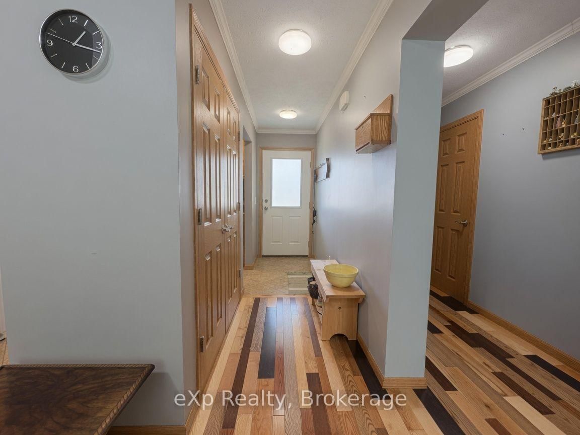 36 Church Street • Kincardine, ON photo 4