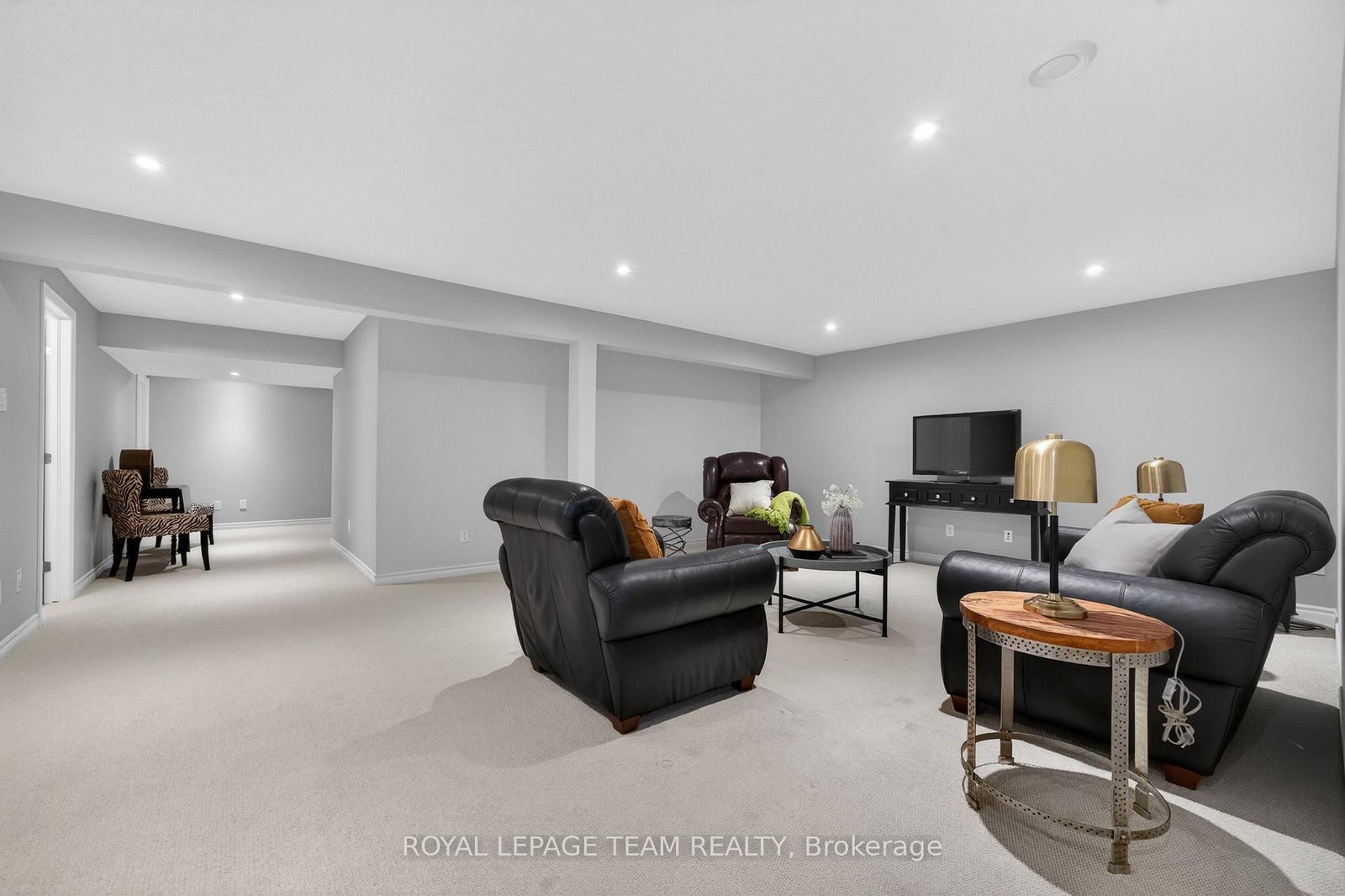 324 Long Acres Street • Ottawa, ON photo 40