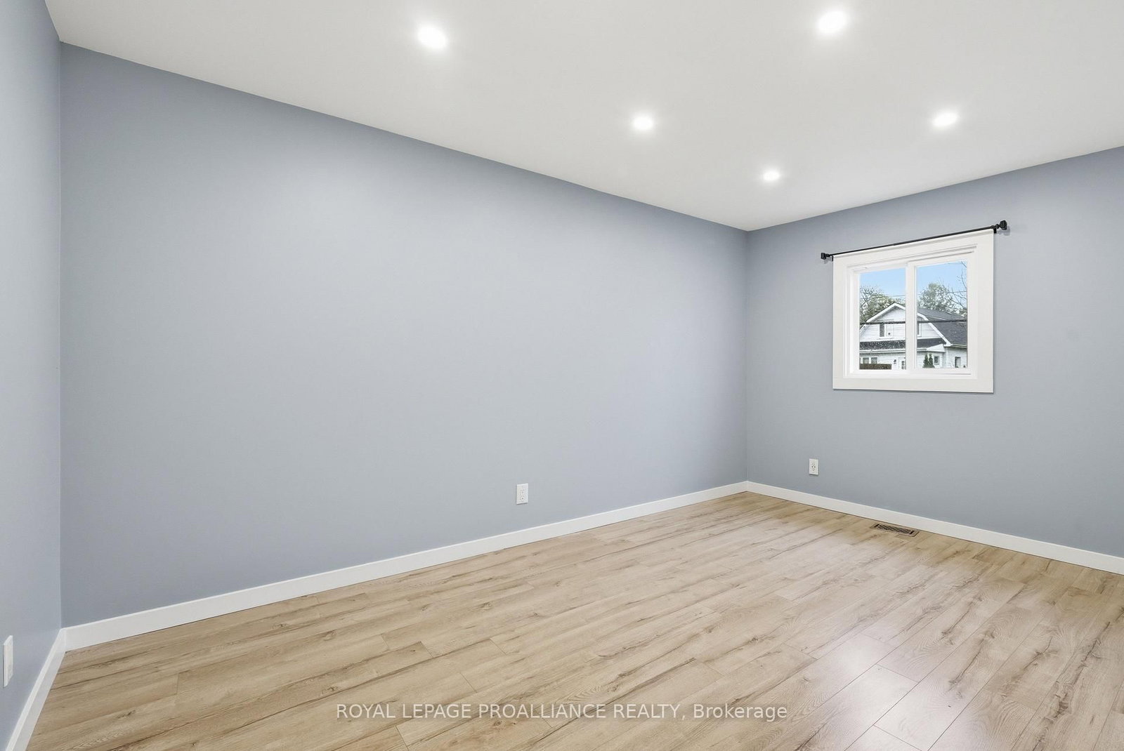 95 Chatham Street • Belleville, ON photo 16