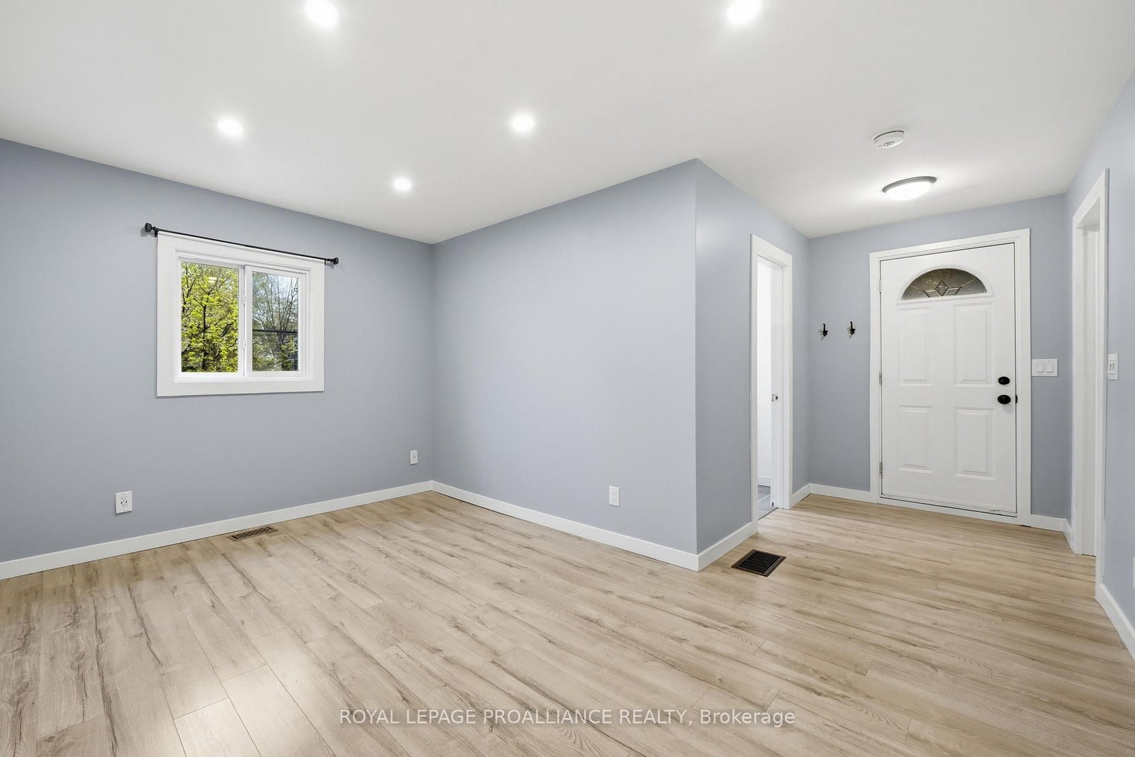 95 Chatham Street • Belleville, ON photo 17