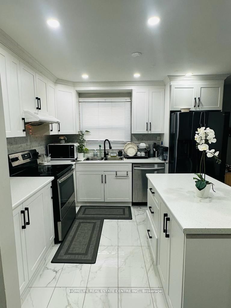 10 Parkwood Drive • St. Catharines, ON photo 11