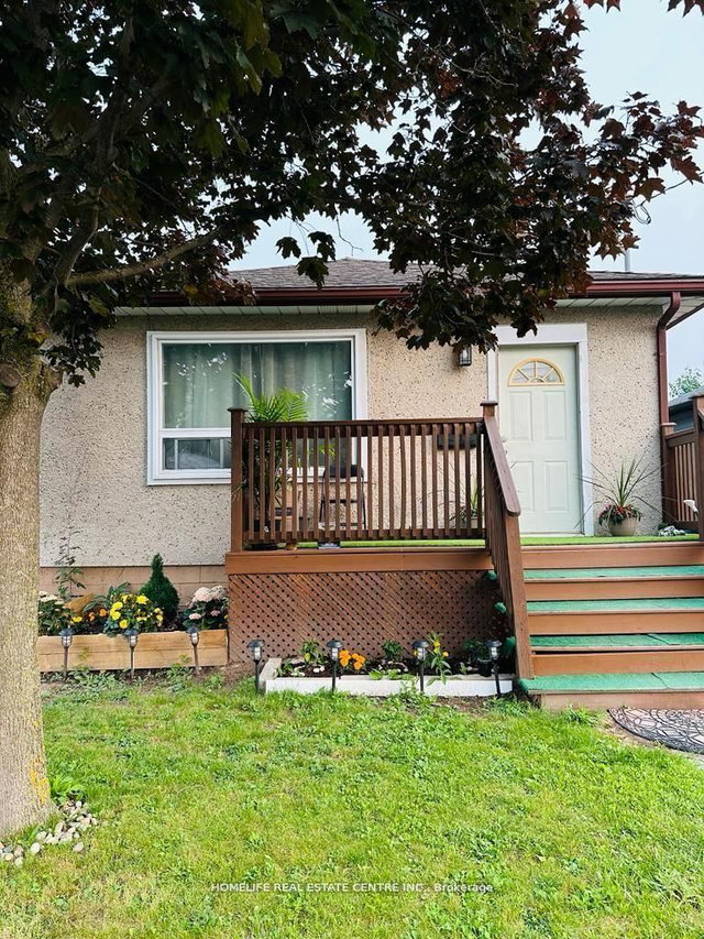 10 Parkwood Drive