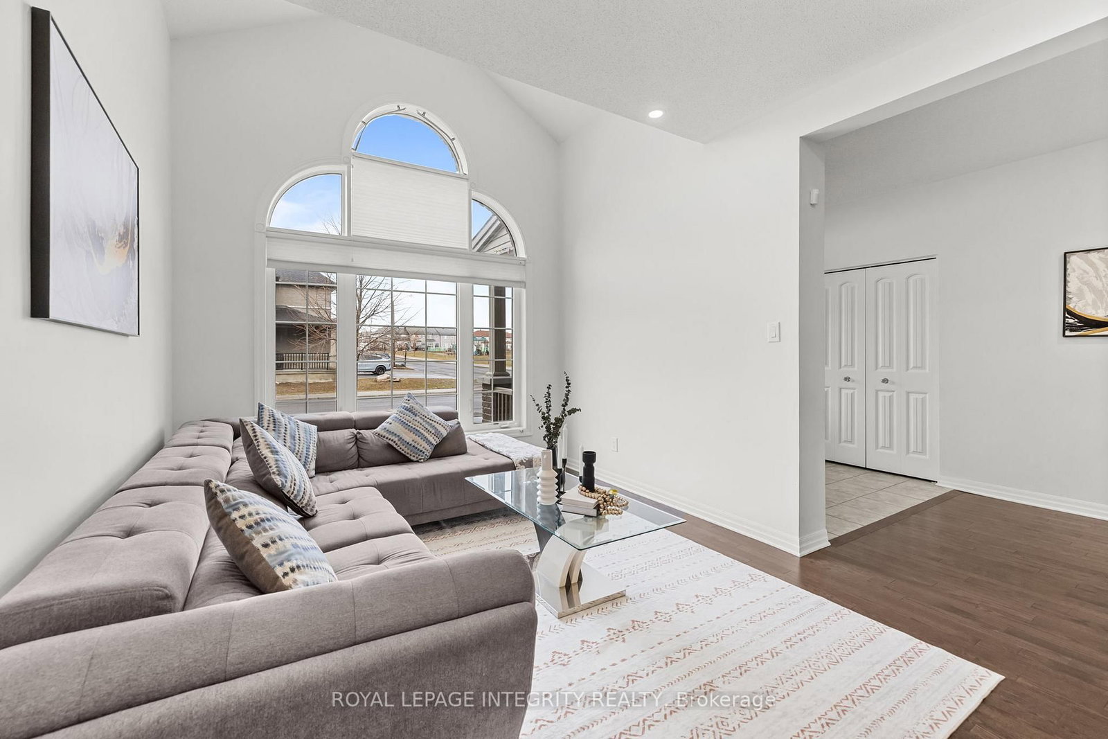 789 Fiddlehead Street • Ottawa, ON photo 5