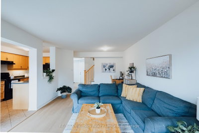 27 Wilkie Crescent • Guelph, ON photo 4