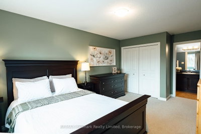 27 Wilkie Crescent • Guelph, ON photo 6