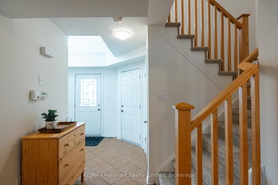 27 Wilkie Crescent • Guelph, ON photo 8