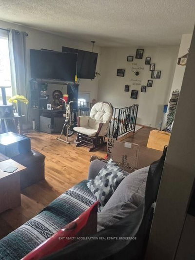 21 Camden Court • Kingston, ON photo 3