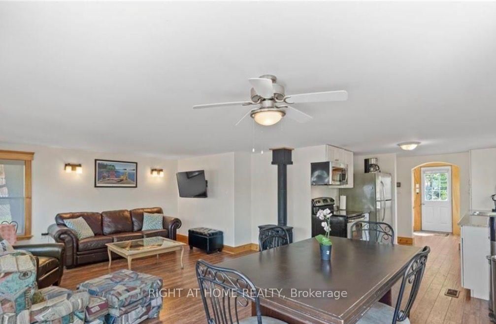 1190 South Morrison Lake Road • Gravenhurst, ON photo 10