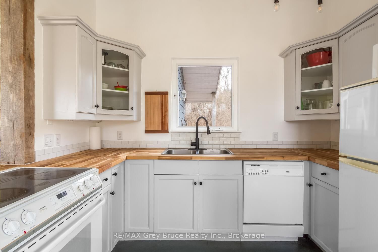 65 Lawrence Road • South Bruce Peninsula, ON photo 11