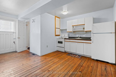 35 Perth Street — photo 6