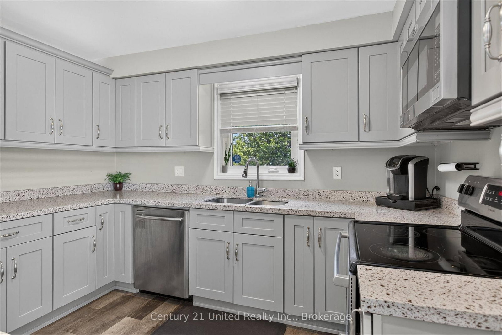 2121 Meadowview Road • Peterborough, ON photo 18