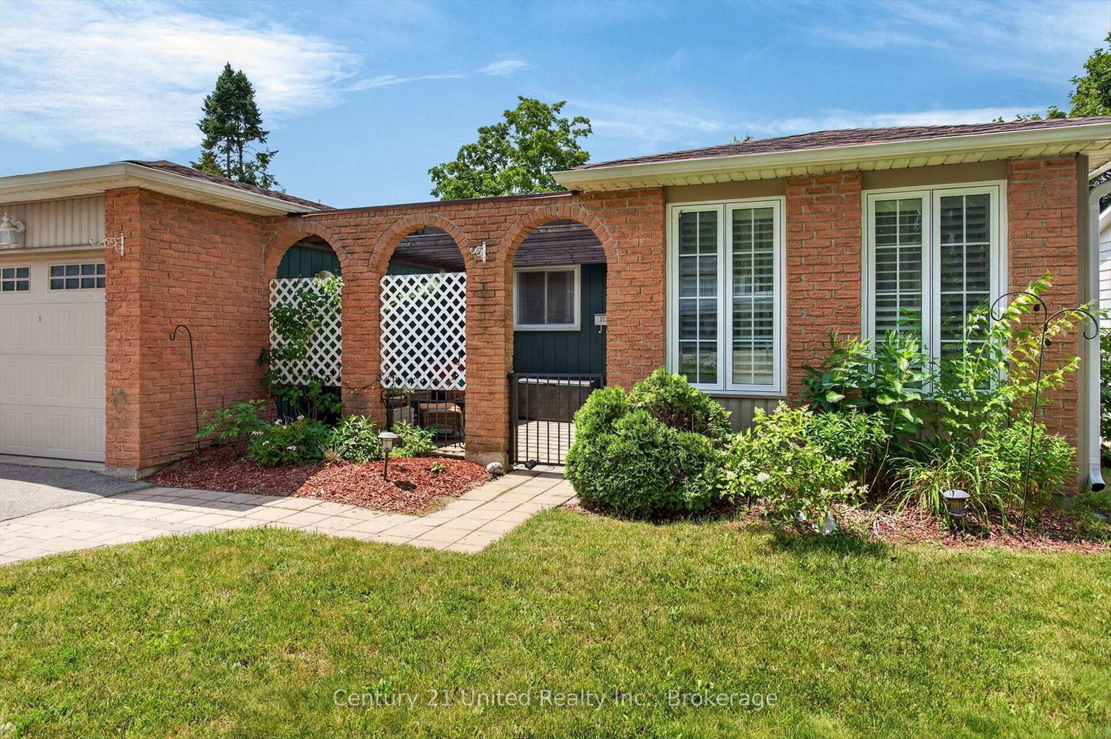 2121 Meadowview Road • Peterborough, ON photo 5