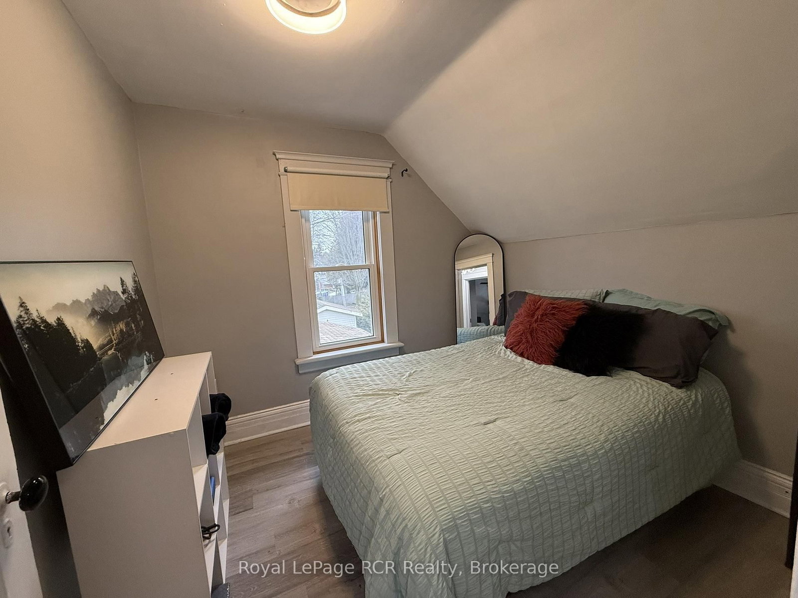 512 E 18th Street • Owen Sound, ON photo 20